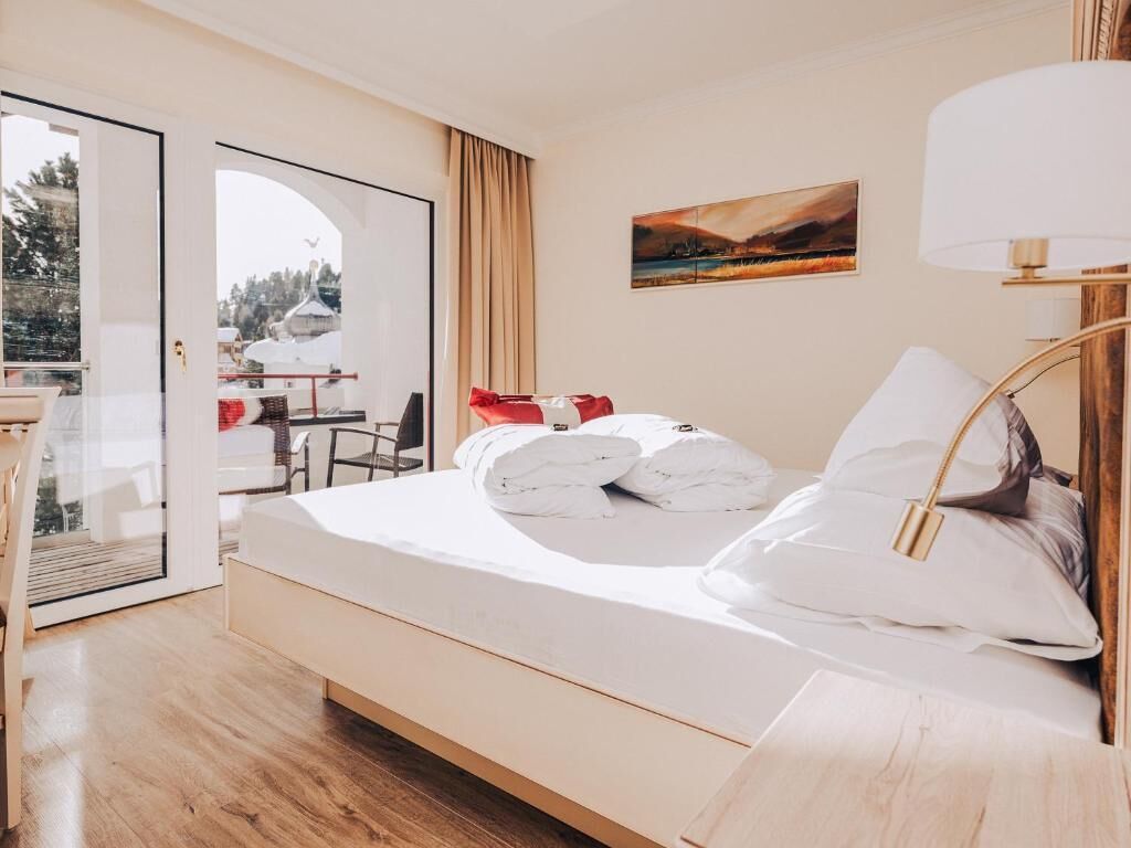 Comfort-Doppelzimmer, Bergblick | Zimmersafe, kostenloses WLAN