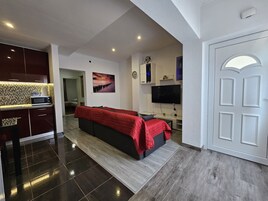 Apartamento | 2 quartos, Wi-Fi de cortesia, roupa de cama
