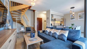 Superior Apartment, Partial Sea View (Duplex) | Free WiFi, individually decorated, individually furnished, bed sheets