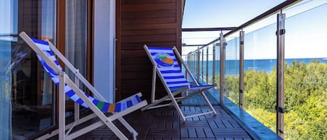 Decoración personalizada, muebles diferentes y wifi gratis