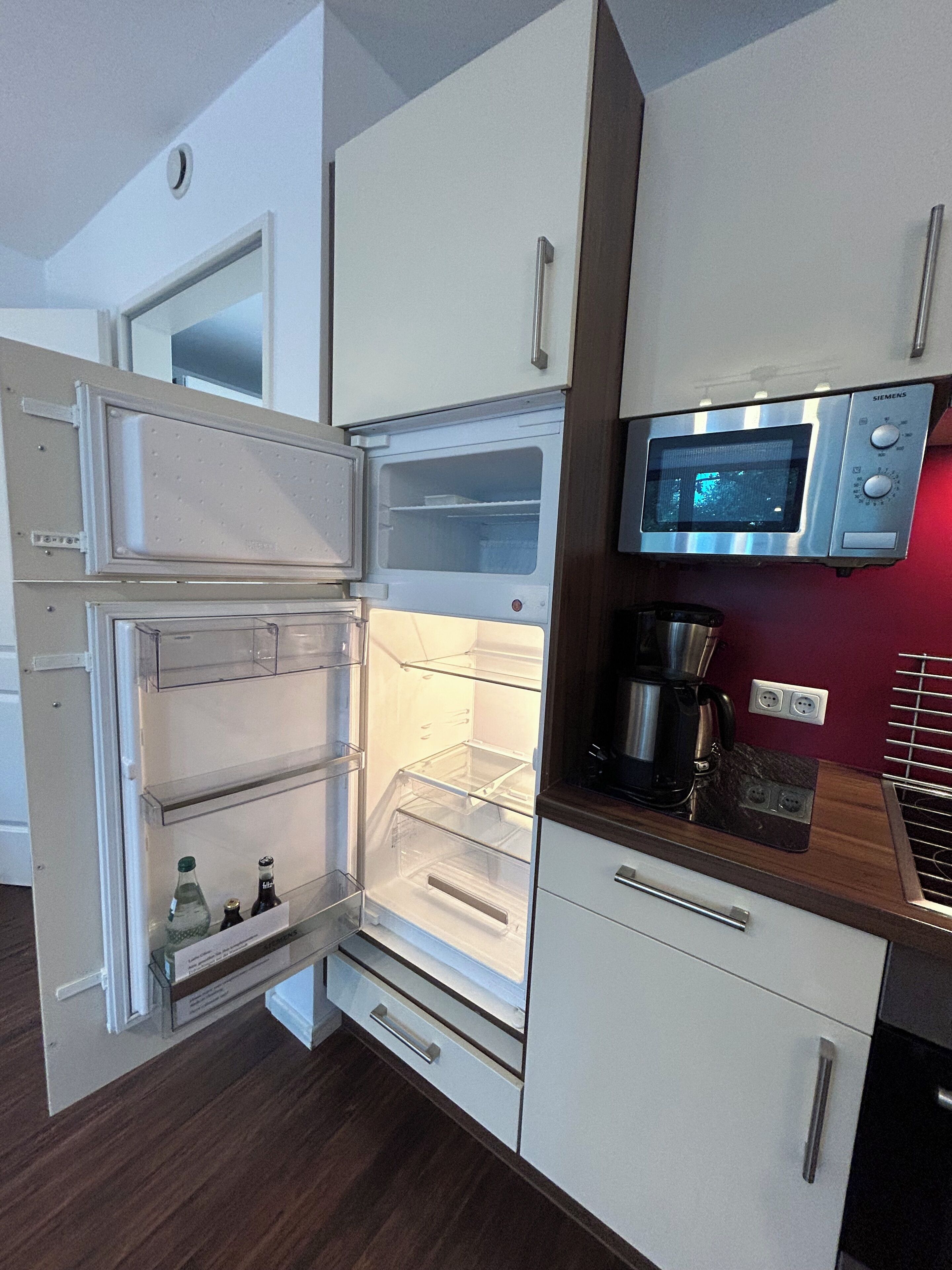 アパートメント | 専用キッチン | 冷蔵庫、コンロ、食器洗い機、エスプレッソマシン