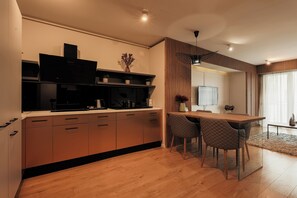 Private kitchen - Nest Inn Magic Apartment Scala Center (Cluj-Napoca)