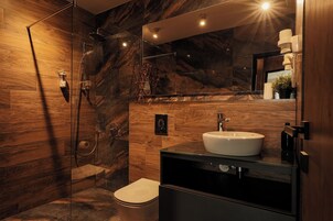Business Apartment, Balcony, Garden View | Bathroom | Slippers