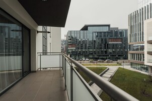 Business Apartment, Balcony, Garden View | Terrace/patio