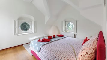 4 habitaciones, espacio para trabajar con laptop y wifi gratis