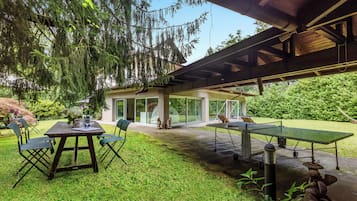 Family Villa, Multiple Bedrooms, Mountainside (Il Gioiellino Pool and Sauna) | Outdoor dining