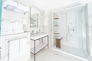 Bathroom - Villa L'Ara (Capri)