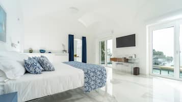 Suíte superluxo, vista para o mar | 1 quarto, roupas de cama premium, camas Select Comfort, frigobar