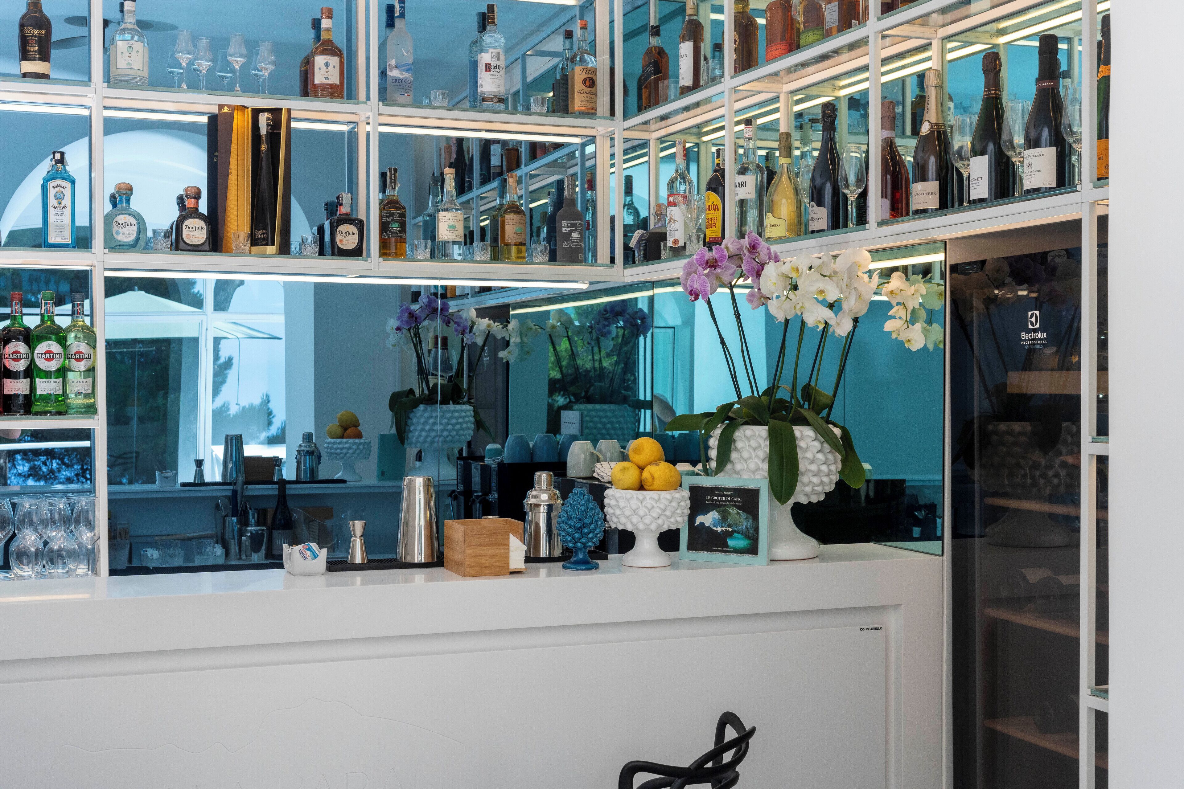 Bar à beira da piscina