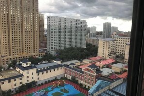 الإطلالة من المنشأة