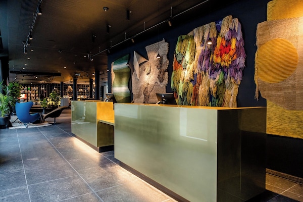 Motel One Antwerp - Antwerp, Belgium
