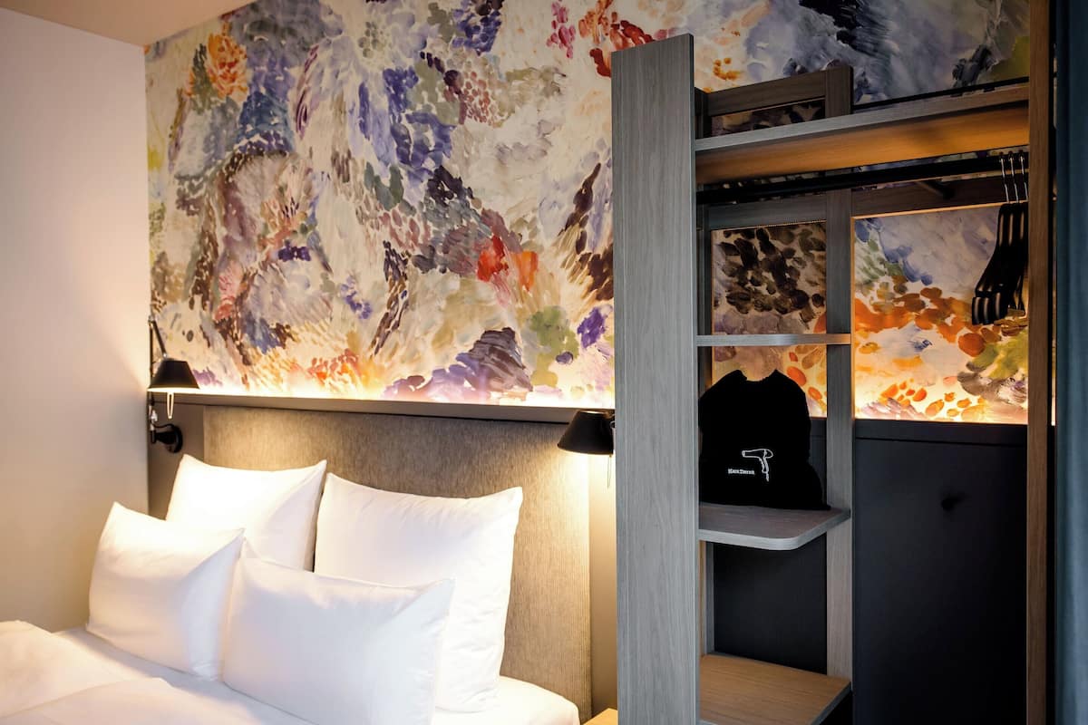 Premium bedding, free WiFi, bed sheets