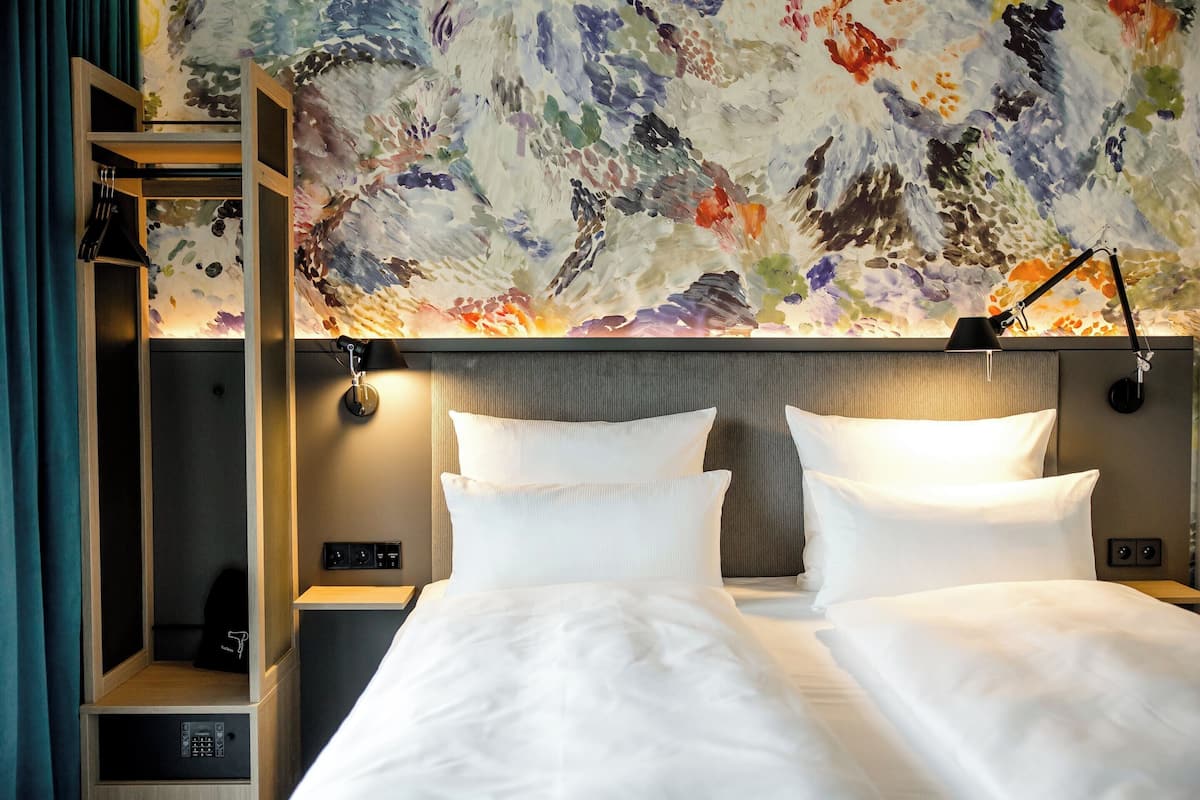Premium bedding, free WiFi, bed sheets