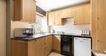 Host Stay Heather Cottage