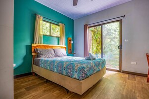 家庭木屋, 2 间卧室, 阳台, 山景 | 2 多间卧室、办公桌、笔记本电脑工作区、熨斗/熨板