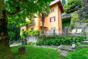 Exterior - A due passi dal Belvedere by Wonderful Italy (Bellagio)