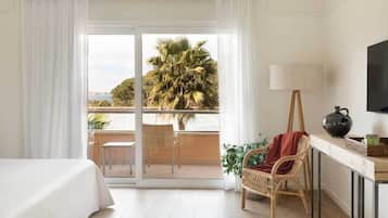 In-room safe, blackout drapes, soundproofing, iron/ironing board