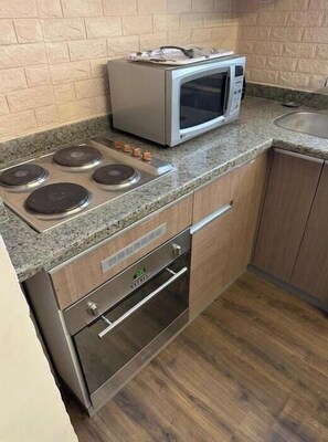 Microwave, oven, stovetop