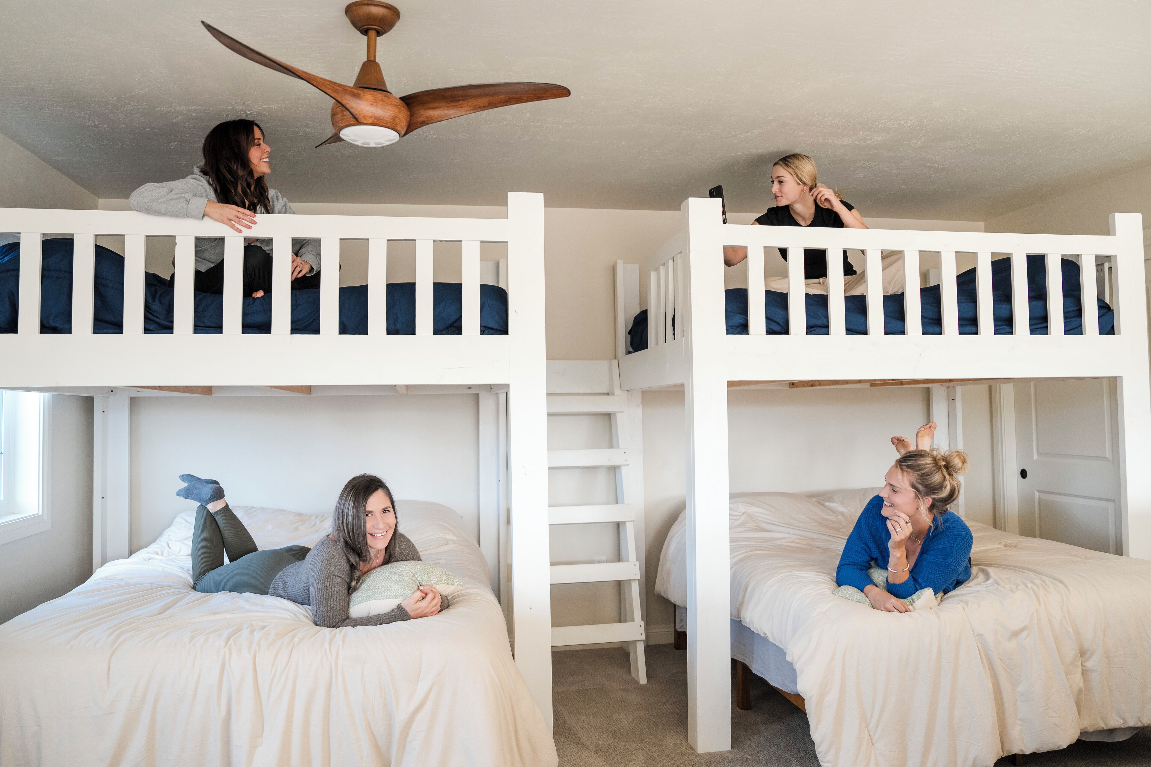 5 bedrooms, desk, iron/ironing board, travel crib