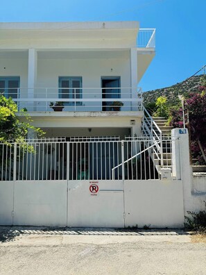 Exterior - Tolon House - Apartment 3 (Tolo)