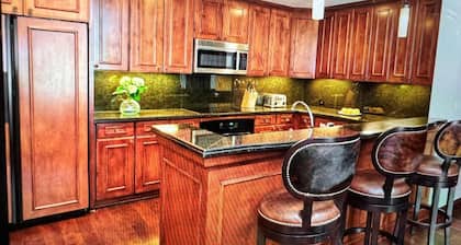 Aspen Highlands Ritz Carlton spacious 3-bedroom corner unit