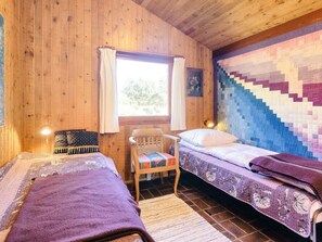House | 3 bedrooms, individually furnished