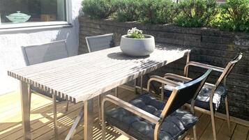 House | Outdoor dining