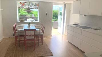 House | Dining