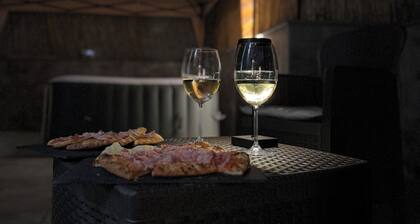 Royal Quest House, elegant and at the foot of Etna!