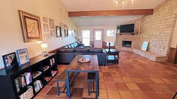 Smart-tv, pejs, bøger