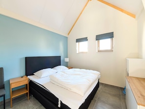 House | 3 bedrooms, individually furnished - Holiday Home in Koksijde Near Beaches (Koksijde)