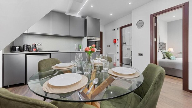 Dining - Property Not Available (London)