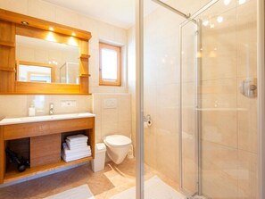 Apartment | Bathroom