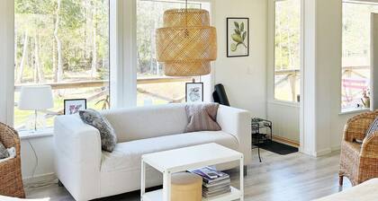 6 Person Holiday Home in Djurhamn