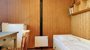 Óflokkuð mynd, 2 af 28, hnappur
