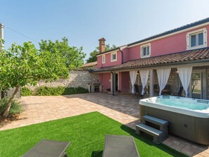 House | Property amenity - Casa Arsini Comfortable Holiday Residence (Porec)