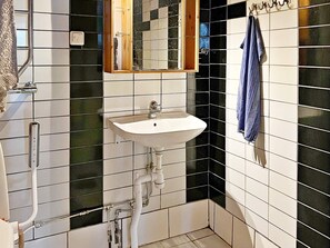 Bathroom - 4 Person Holiday Home in Ingaro (Ingaro)