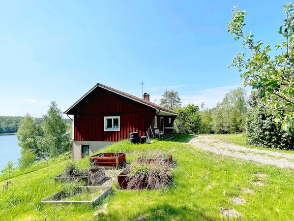 House | Property grounds