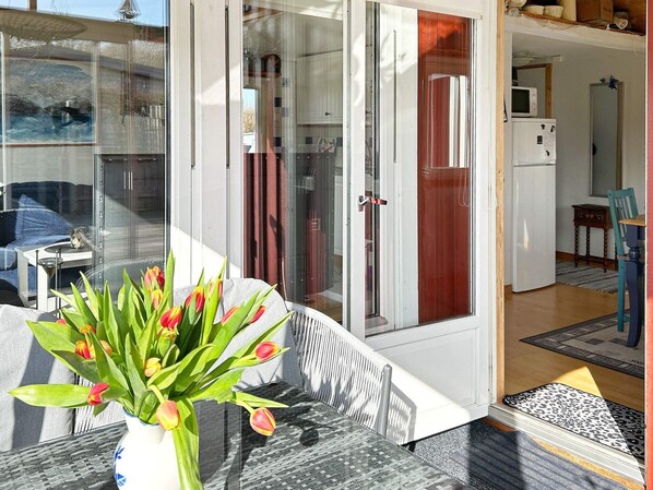 House | Dining - Beautiful Holiday Home Near Sea-by Traum (Skummesloevsstrand)