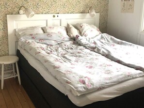 3 bedrooms, individually furnished - 4 Star Holiday Home in Uddevalla (Uddevalla)