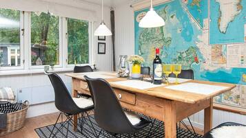House | Dining