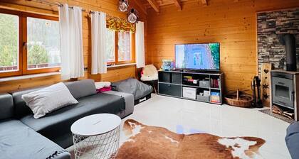 Beautiful log Cabin Near Wildkogel Arena