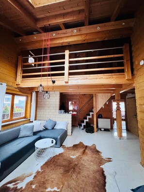 House | Living room