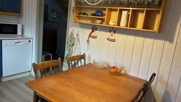 House | Dining