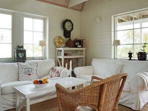 House | Dining - 4 Star Holiday Home in Bohus Malmon (Bohus-Malmon)