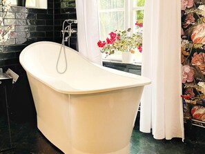 House | Bathroom - 4 Star Holiday Home in Ljungskile (Ljungskile)