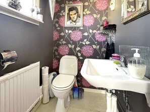 House | Bathroom - 4 Star Holiday Home in Uddevalla (Uddevalla)