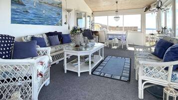 House | Bahagian luar