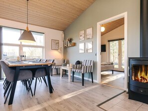 Interior - 4 Star Holiday Home in Hals (Hals)