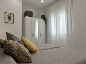 Apartment | 1 bedroom, bed sheets